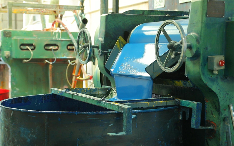 Color pigments are used to produce customized colors such as blue, green, gray, orange for PVC tarpaulin